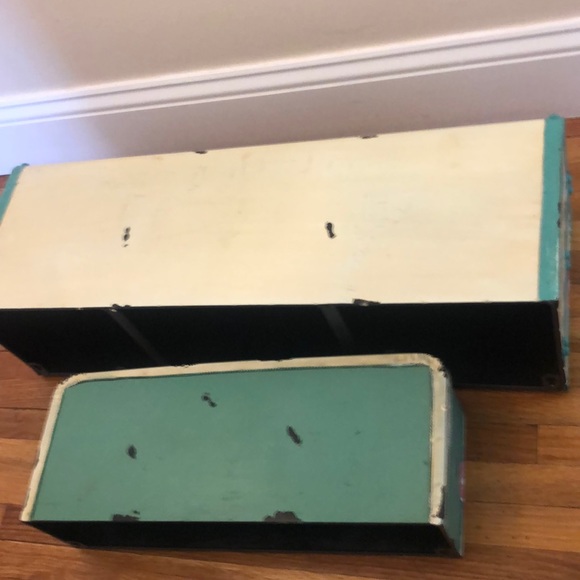 PBTeen shelf set (sold individually due to shipping cost) price is for ea item. - Picture 5 of 7